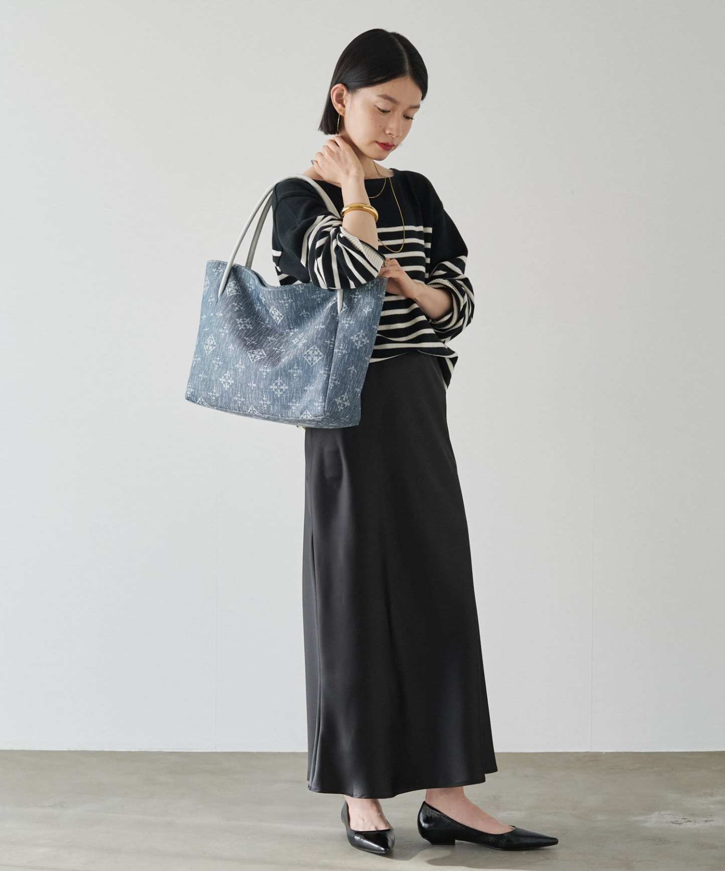 *4-6 WEEKS* (254) LIMITED EDITION Russet [Denim jacquard] Simple tote bag Indigo